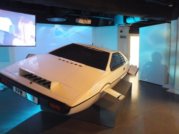 Image 1 'Wet Nellie' Lotus Esprit - 'The Spy Who Loved Me'