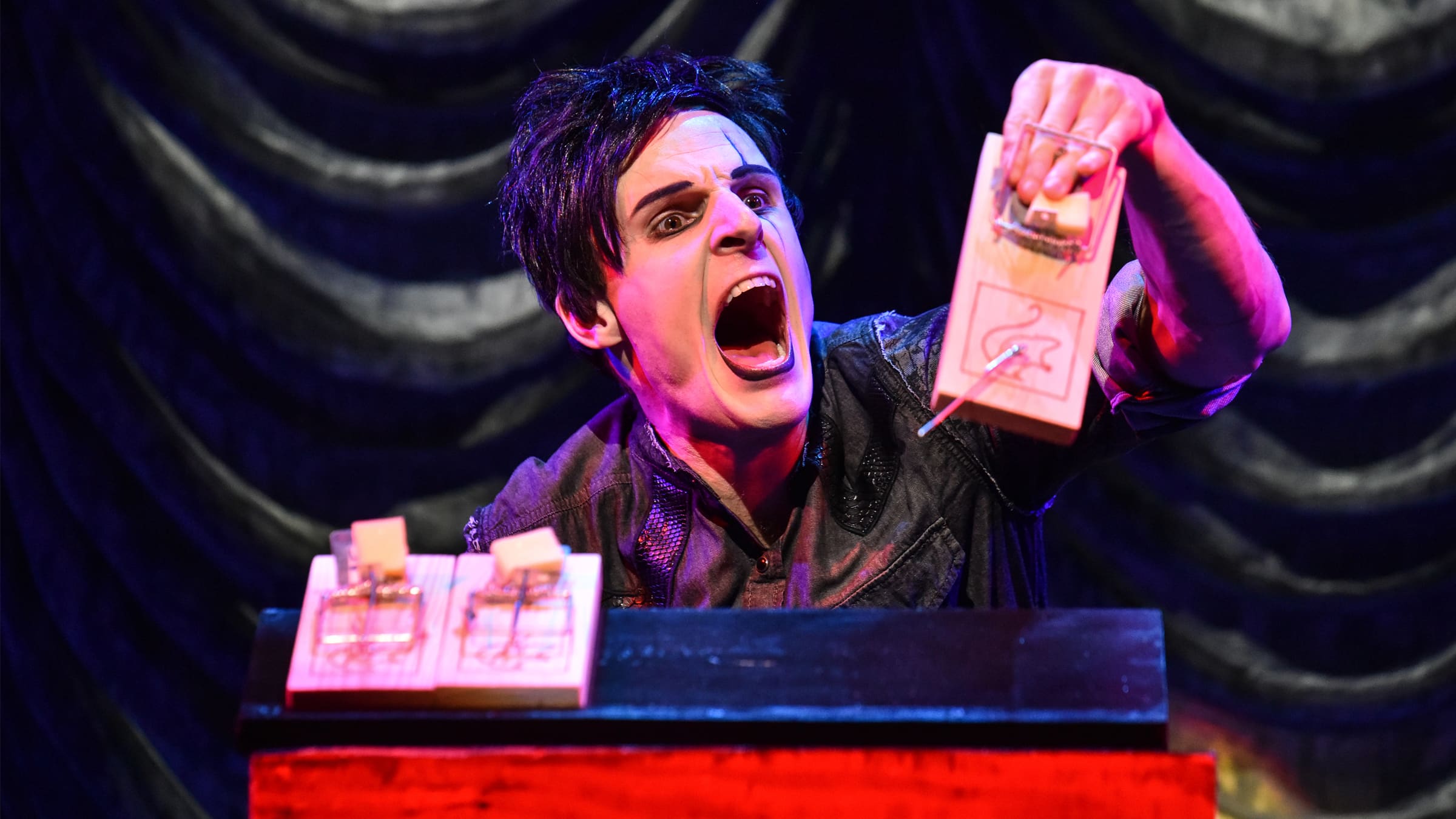 Magic Goes Wrong West End Tickets News Theatre Ticketmaster UK