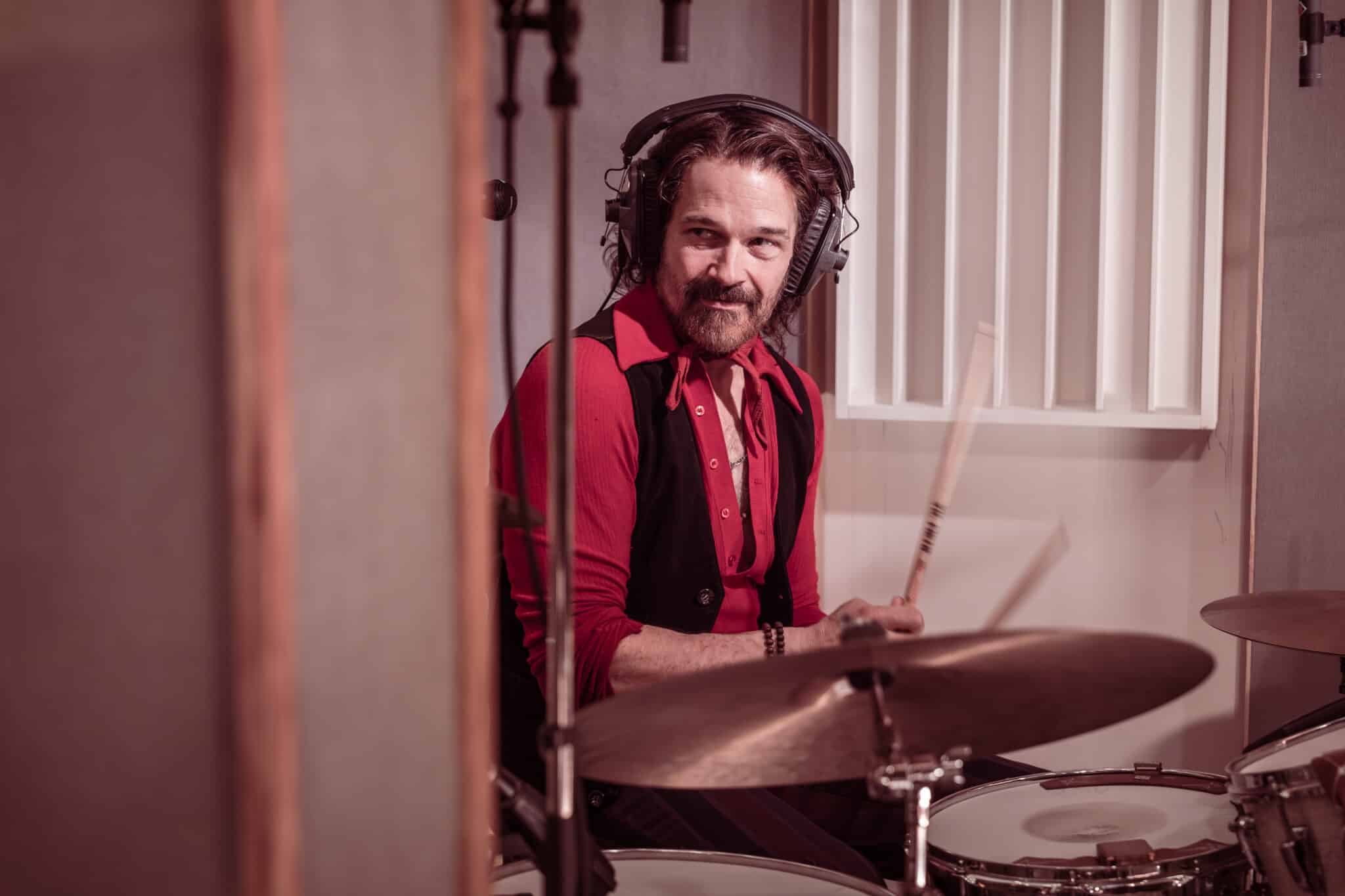 70s rock ‘n’ roll drama Stereophonic is a pitch-perfect smash hit