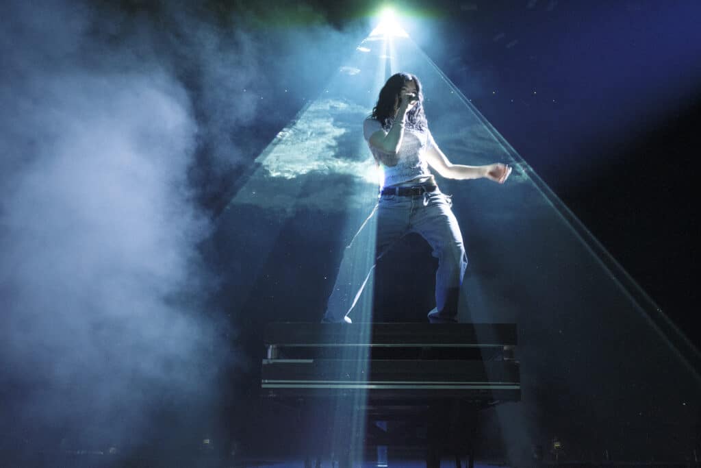 Photos from Lorde's Ultrasound UK tour courtesy of Sam Penn.