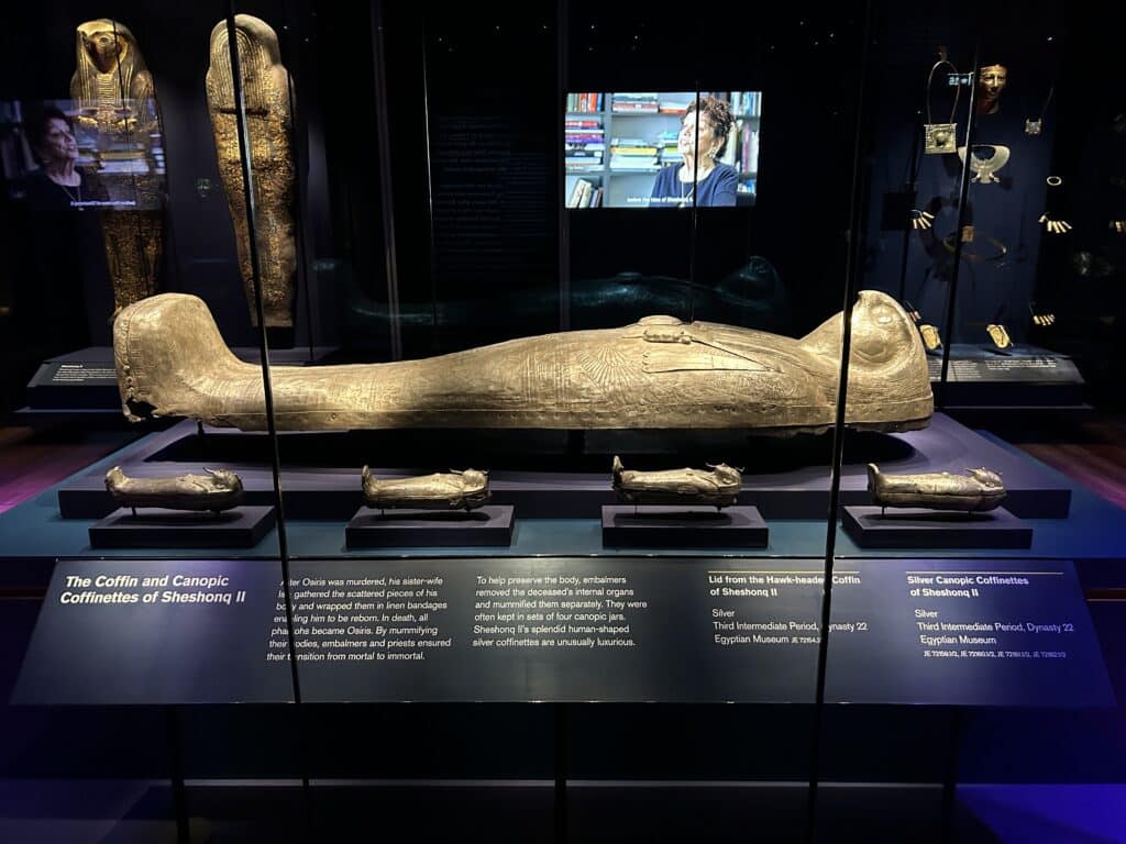 The coffin and canonic coffinettes of Sheshonq II in Ramses And The Pharaoh’s Gold