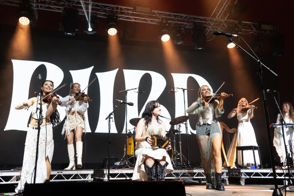 Ciara Ní Mhurchú, Nicole Lonergan, Zoran Donohoe, Aoife Kelly of Biird performing live onstage