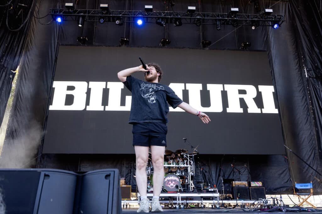 Bilmuri performing live onstage