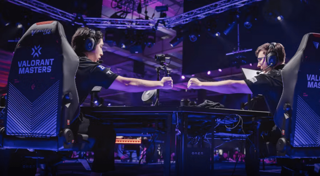 Two gamers on stage during VALORANT Masters