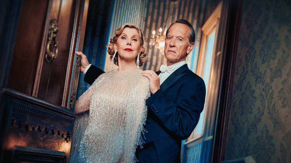 Everything you need to know about Hay Fever in the West End