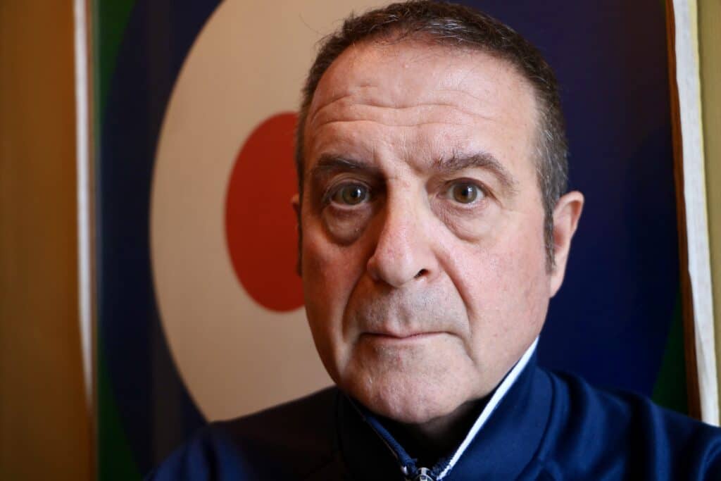 Mark Thomas