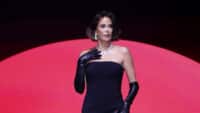 Teri Hatcher walks the runway during the amfAR Gala Cannes 2025 presented by Chopard at Hotel du Cap-Eden-Roc on May 22, 2025 in Cap d'Antibes, France.
